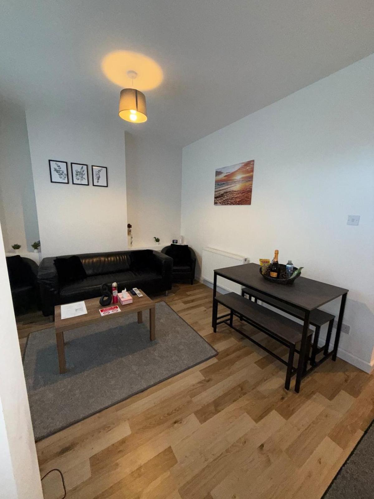 Charming 3-Bedroom House Cardiff Luaran gambar